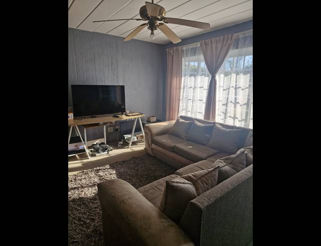 1 BEDROOM APARTMENT TO LET IN NORKEM PARK